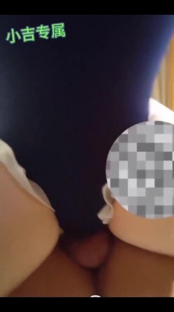 推特【淫妻小吉】第一次参与3P 被3个男人一起鸡巴深深的顶入骚穴操爽了 截图4