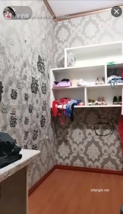 【不不不】高颜值美少妇穿着透明丝布跳这舞若隐若现诱人 截图7