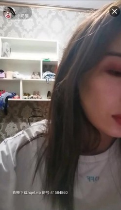 【不不不】高颜值美少妇穿着透明丝布跳这舞若隐若现诱人 截图16