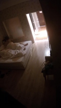 高校附近酒店偷拍学生情侣开房 ️素颜美女与男友69式互舔各种姿势啪啪 截图10
