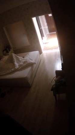 高校附近酒店偷拍学生情侣开房 ️素颜美女与男友69式互舔各种姿势啪啪 截图12