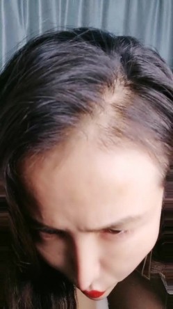【秀色小仙女】颜值不错的红唇妹子牛奶灌屁眼和逼 酒瓶口插逼 菊花上还有一个狐狸尾巴 截图5