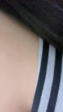 撸管推荐！极品 小妮子又来啦【娅儿】巨乳翘臀~道具狂震 截图9