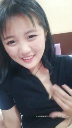 超级清纯极品良家妹 首次下海黄播纪实，粉穴美乳让男友尽情玩弄 截图2