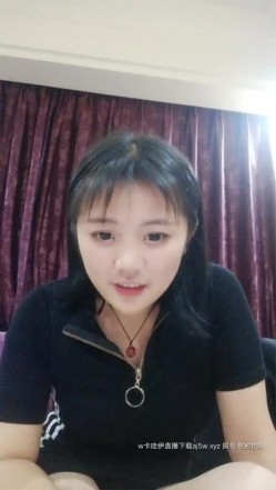 超级清纯极品良家妹 首次下海黄播纪实，粉穴美乳让男友尽情玩弄 截图5