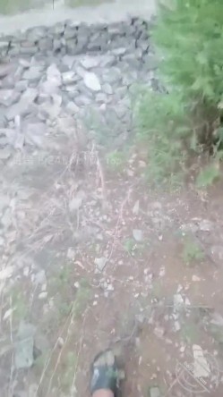 乱伦大神【梦想是母姨双飞】，和小姨野外不小心破了屁眼小姨还说没破 截图12