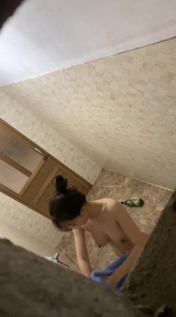 四月最新流出【私密群第31季】 ️高端私密群内部福利31美女如云 截图10