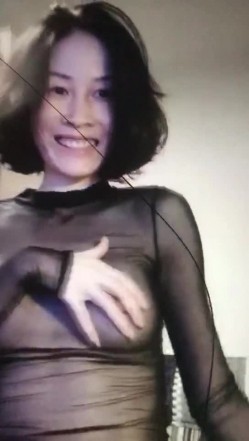 风韵犹存 ️-38岁人妻- ️ 阿姨很色，骚骚的下体掰开等你来舔 截图13