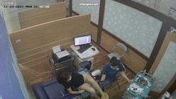 《妇产科监控破解》多位美女少妇张开大腿让医生又抠又摸检查阴道 截图14