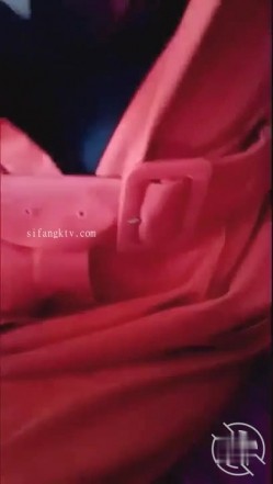乱伦网站 超牛大神带坏兄弟乱伦小表妹+ 乱伦 极品教师大姨子后续2带着大姨子车震 截图5