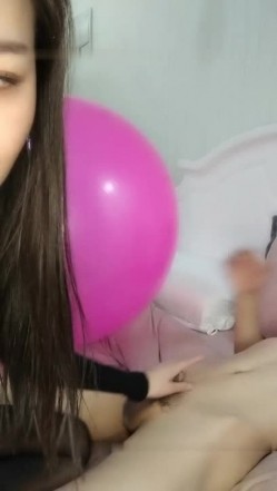 小姐姐回馈外卖小哥爽一番 连体黑丝摩擦FJ小丁好过瘾 截图16