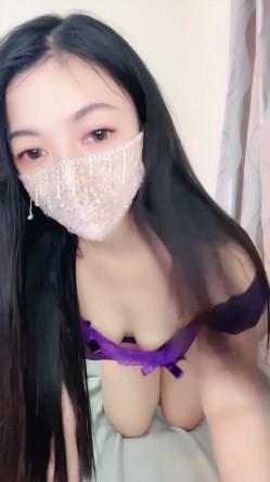 熟女尤物【雪雪宝贝】G奶肥鲍 裸舞 自慰 粉穴湿哒哒 截图4