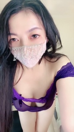 熟女尤物【雪雪宝贝】G奶肥鲍 裸舞 自慰 粉穴湿哒哒 截图15