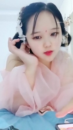 薄纱古装少妇，【少妇媚女】，还在哺乳期，有点儿涨奶，又白又大的美桃子，逼逼粉皮肤好太诱人了 截图3