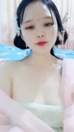 薄纱古装少妇，【少妇媚女】，还在哺乳期，有点儿涨奶，又白又大的美桃子，逼逼粉皮肤好太诱人了 截图8