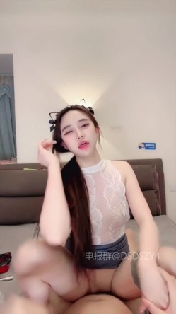️七彩主播【安小然】丝袜小姨子勾引姐夫口交骑乘啪啪 截图9