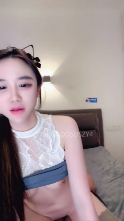 ️七彩主播【安小然】丝袜小姨子勾引姐夫口交骑乘啪啪 截图14