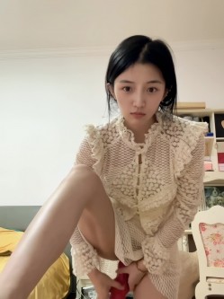 清纯绝美反差婊紫薇吃鸡让人欲罢不能 截图8