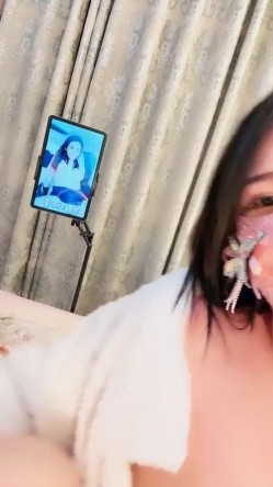 明星颜值新人绿播女神百开小雪下海 最终还是抵不过榜上大哥的金钱诱惑约见线下酒店啪啪连小菊花都被玩了 截图1