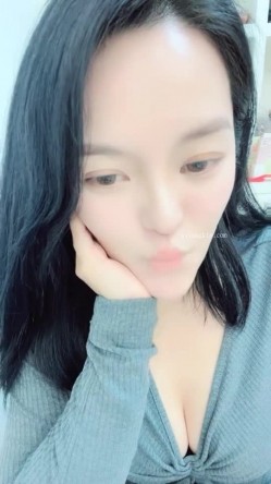 新人御姐！奶子超大~超漂亮~【大姐姐】道具狂喷水 截图7