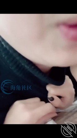 乱伦大神【悠悠小剧场】和妹妹酒后乱性又乱伦，还很单纯的妹妹 紧身牛仔裤美腿，黑丝美腿，被哥哥操的语无伦次的 截图7