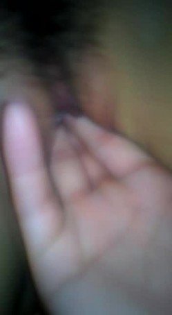 TW情侣泄密流出 还算漂亮的原住民女友羞涩对话超精彩 ️偷偷在房内做爱 截图11