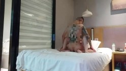 纹身哥模仿探花 洗浴会所酒店开房偷拍记录嫖娼过程 截图14