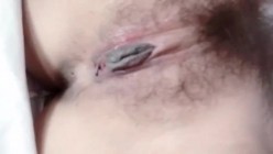性感御姐端庄人妻『发条』 带绿帽老公约单男，单男是真狠啊 整根都进入了而且是无套 搞得整层楼都是陈小姐的叫声 截图8
