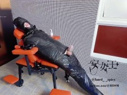 【安女王】测试刺激阴茎超过一定程度，会不会影响性功能，全身捆绑，道具折磨龟头 截图16