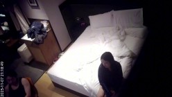 酒店偷拍 本月最佳极品高颜黑色旗袍御姐和小奶狗男友激情做爱大肥臀操起来应该爽翻了 截图4