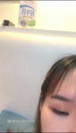 【是妹妹太迷人】极品骚妹下海挣点零花和炮友啪啪秀,声音嗲的让人血液泵张，炮友都快被榨干了 截图1