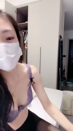 兼职白领超美【睡不醒的小美】人间尤物模特身材_狂撸！ 截图11