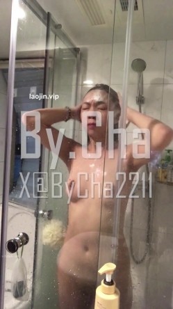 四部露出福利，【查小理内部群】，调教大神，万元诱惑下，几个妹子大胆接受挑战，敢于尝试很赞 截图5