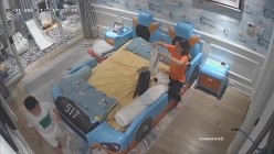《居家摄像头破解》偷窥E奶少妇的居家日常 ️这奶子可真不是盖的 截图12