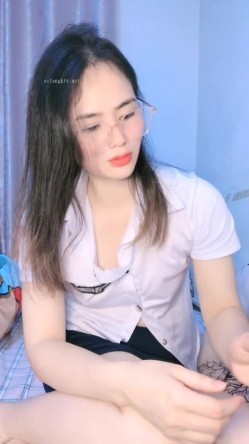 核弹！极品骚娘们【冷艳小妈】道具自慰~骚的很！西装黑丝，知性丽人，赞 截图4