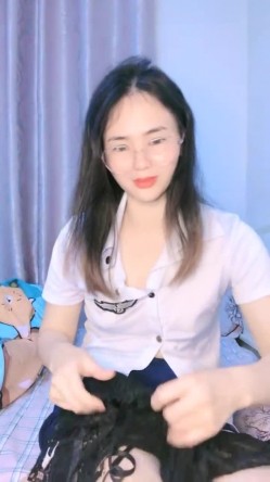 核弹！极品骚娘们【冷艳小妈】道具自慰~骚的很！西装黑丝，知性丽人，赞 截图16