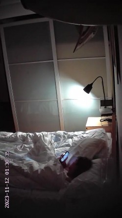 新流出安防酒店精品偷拍 ️纯欲系女友和男友冷战期间被销售男疯狂内射 截图11