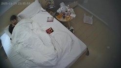 酒店偷拍 连续两天入住情侣气质甜美又身材不错的美女喜欢上位榨取男友精液 截图6