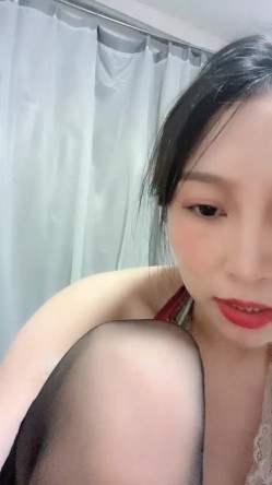 巨乳漂亮奶妈风情少妇妩媚喷奶 黑丝雪白大奶子姐妹双飞露B真够骚的 截图9
