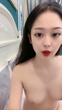 气质和颜值顶级，【明星级女神下海 小卓卓】，神似赵丽颖，白富美极品，美乳蜜臀，真是美啊 截图15