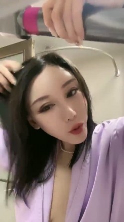 重磅！顶级御姐回归！很多网友在找的，仅有的一次做爱~【小水】，特色就是会喷水，骚气无人能敌，粉丝众多爱死她 截图6