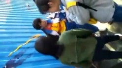 捉奸-女学生欺负老实同学把裤子强行脱了 截图11