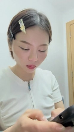【陪我沦陷】超骚欲姐，极品美乳，户外裸奔，车震无套狂干，白花花的肉体尽情玩弄，推荐！ 截图9