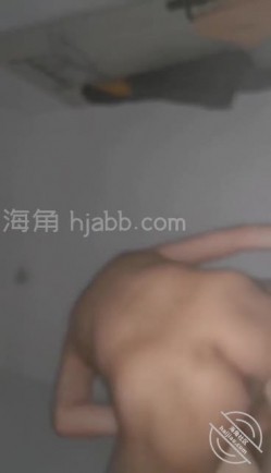 第一次干朋友妻 ️中途朋友回来 半夜朋友妻再次爬上我床被内射过瘾 截图12