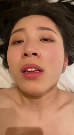 高端泄密流出视图 ️高冷白领姐姐王琪自拍酒店变身母狗被领导草 截图11