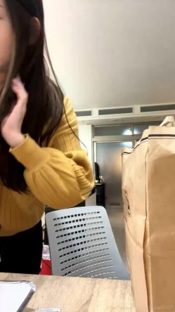 台湾泡良大神性爱救火队「xinyimark」OF日常约炮露脸私拍 众多良家学生模特网红拜倒在炮王牛仔裤下 截图7