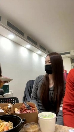 台湾泡良大神性爱救火队「xinyimark」OF日常约炮露脸私拍 众多良家学生模特网红拜倒在炮王牛仔裤下 截图11