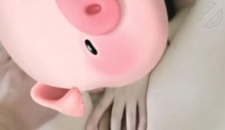 【长腿白虎小优】在我的撩拨下嫂子又给我发了艹逼的小视频 截图9