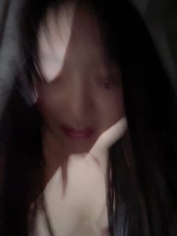 露脸才是王道！顶级绿帽刷锅狠人，广东大奶美骚妻【雅雅】私拍第二季，商场户外露出3P全程露脸 截图12