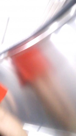 《大神魔手 极品CD》超市商场贴身TP各种高冷漂亮小姐姐神秘裙内不穿内裤露B性感T内想不到我们日常生活中有这么多隐藏的骚妹 截图14